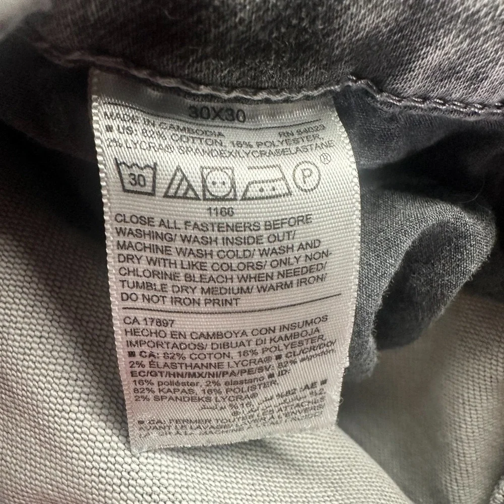 Old Navy Built-In Tough Jeans Mens 30x30 Gray Cotton Denim Straight Leg Slim Fit